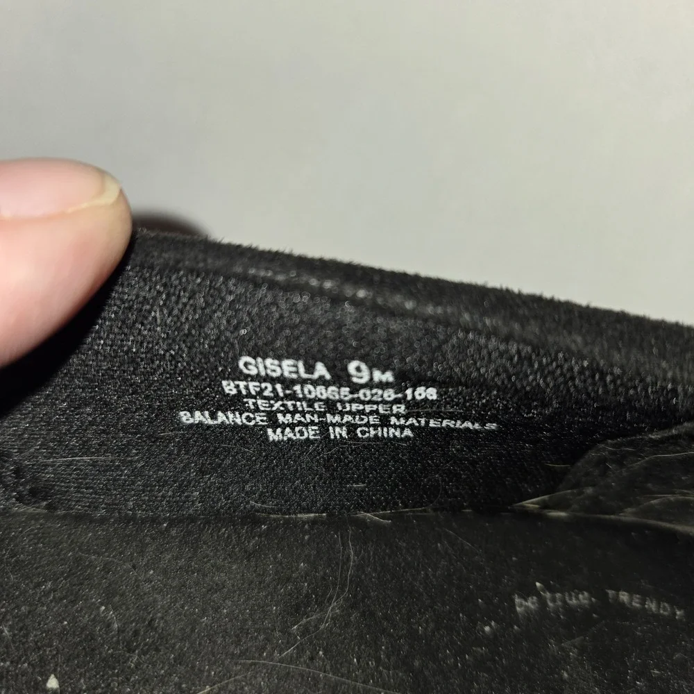 True Baretraps Gisela Black Low Wedge Slip‎ On Comfort Womens Loafer Shoe 9